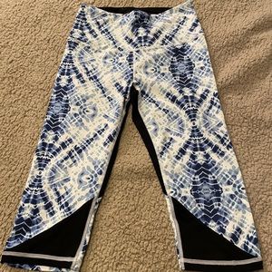 VSX Victoria Secret knockout workout crop tie dye Medium M